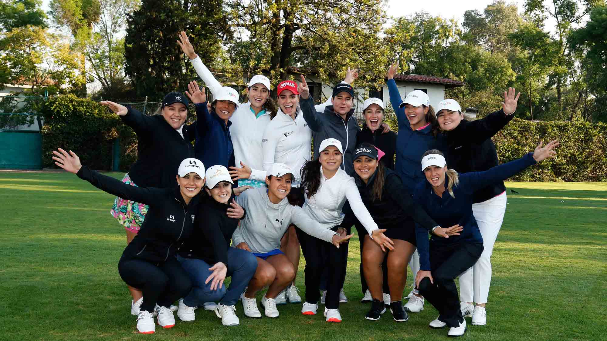 Xuntas, Supporting Latina Golfers